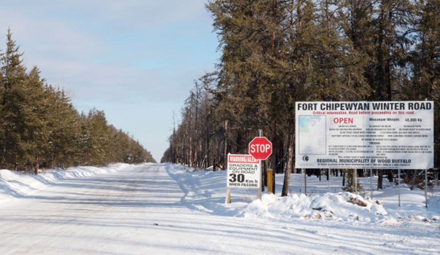 Fort Chipewyan Winter Road crosses breathtaking landscapes in Alberta